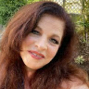 Meet your Posher, Lynn